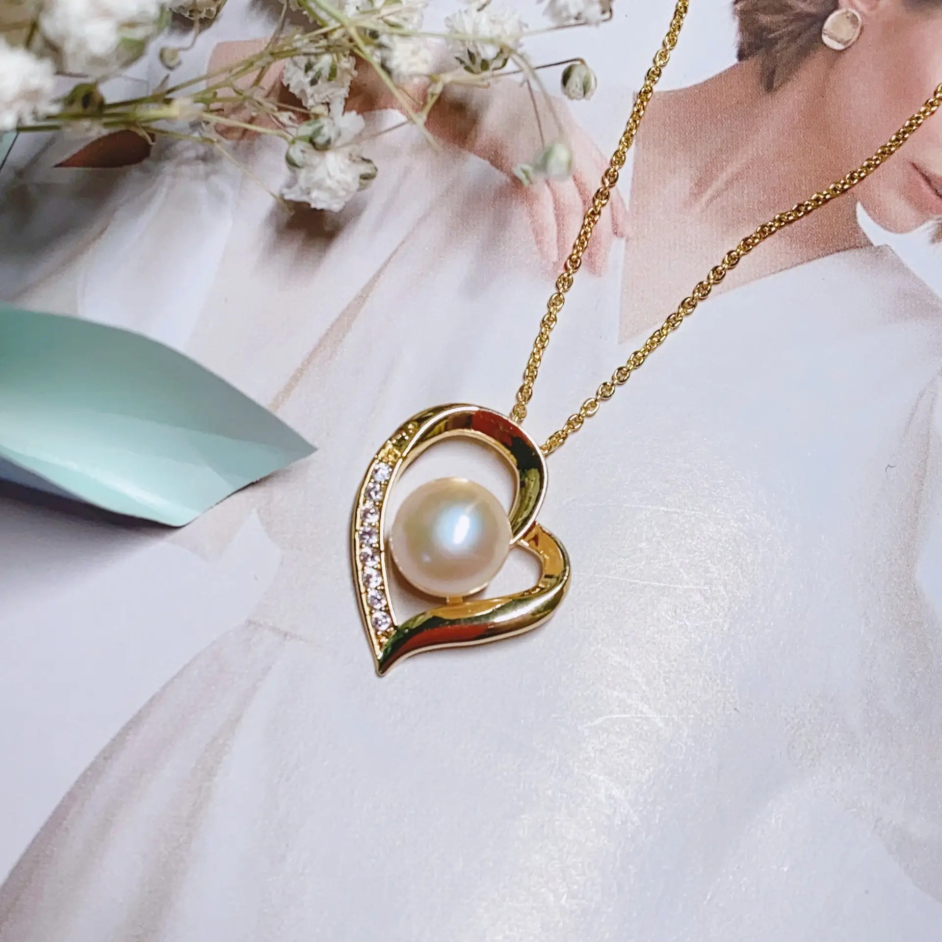 Women's Pearl Pendant Necklace with Balance Wood & Copper Bag - Image 18