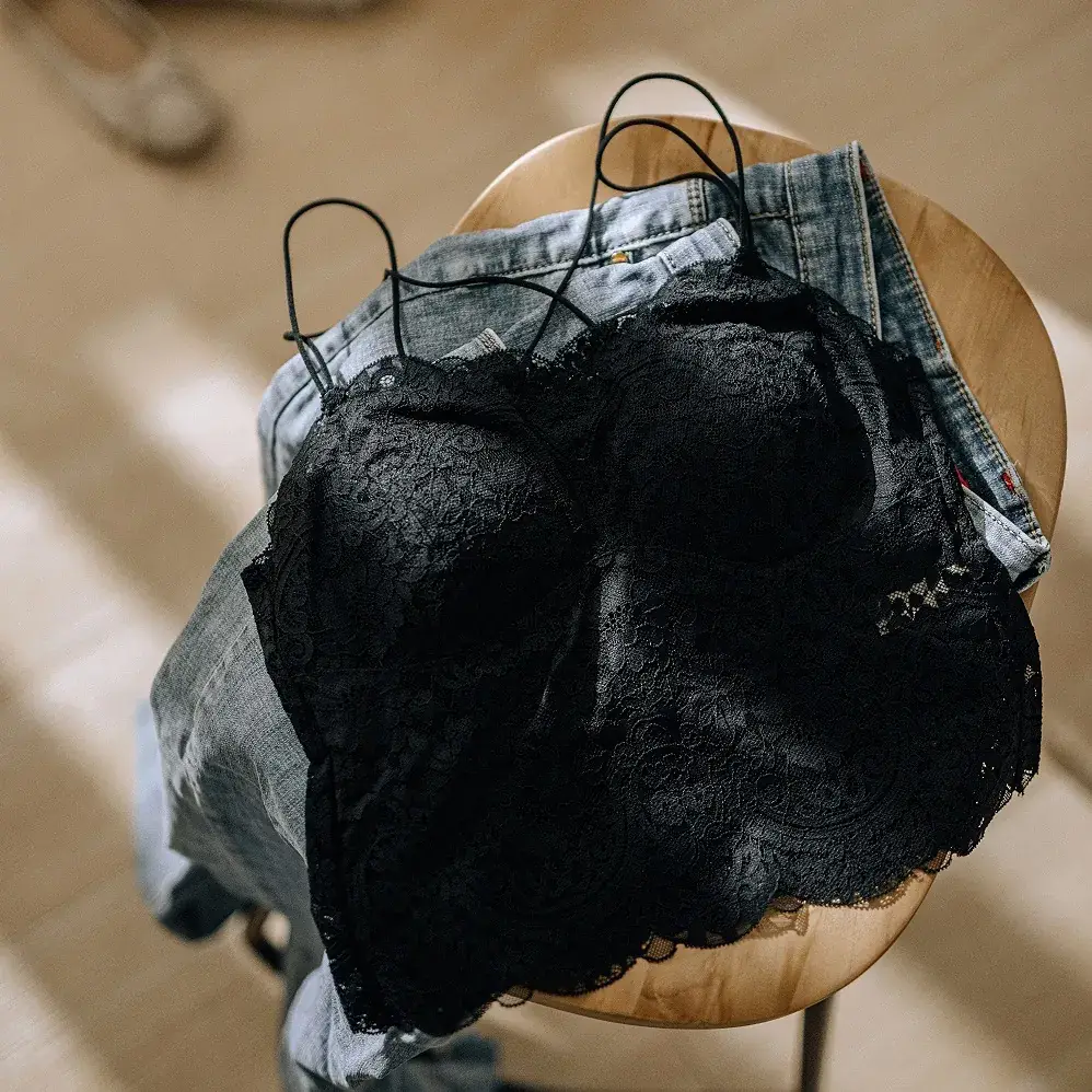 Lace Back Strap Vest with Chest Pad Bra for Women - Image 6