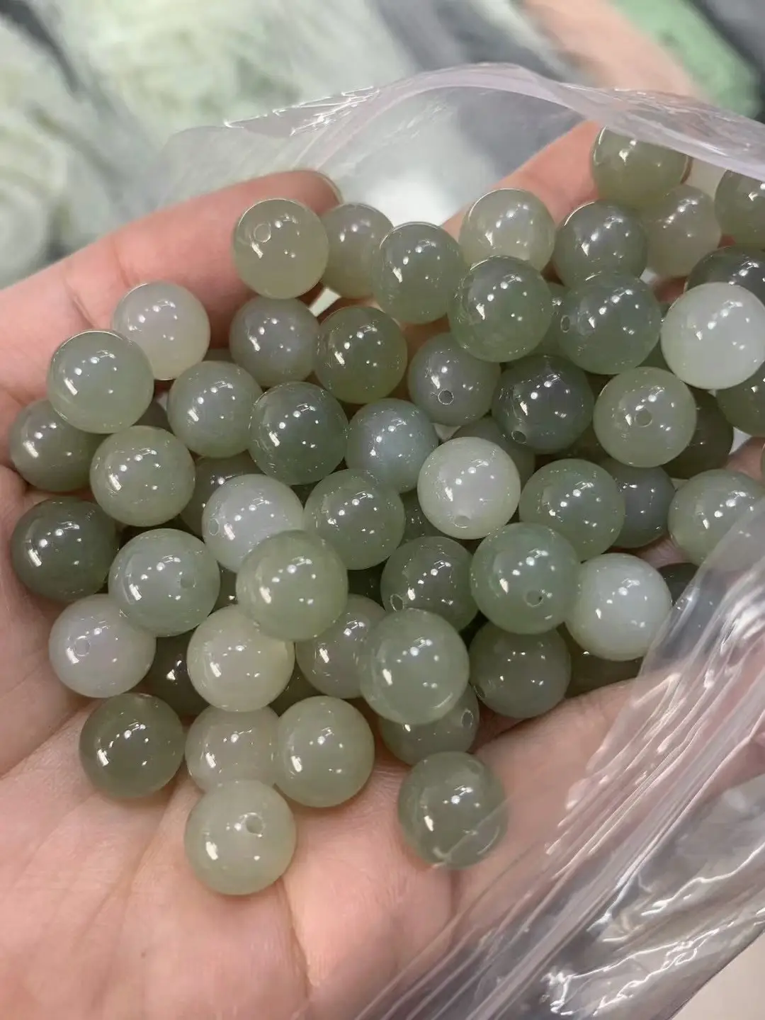 Natural Hetian Jade Half Hole Beads Factory Wholesale — feature 9