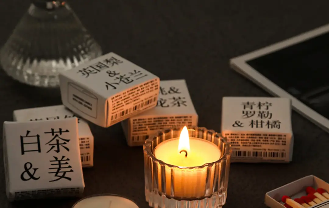 Artistic aromatherapy candle wholesale creative gift handmade soy wax essential oil romantic smoke-free fragrance candle ornaments — feature 1