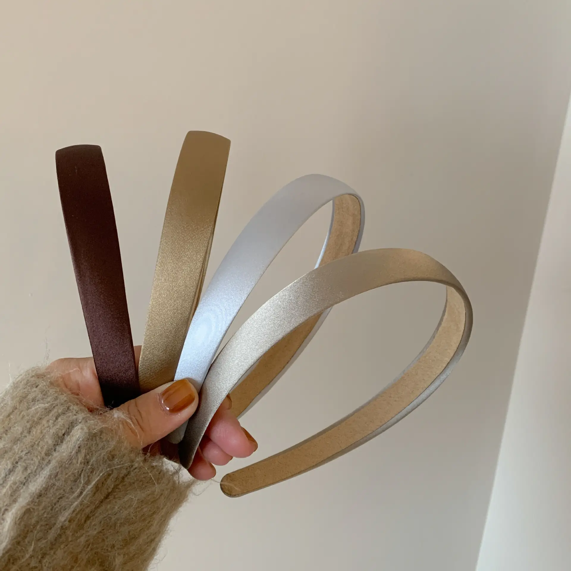 Korean Style Satin Headband for Women's Outing Hairpin - Image 8