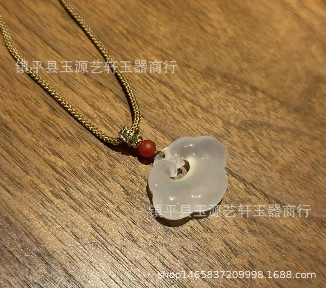 Women's White Agate Xiangyun Lock Necklace with Red Stone — feature 5