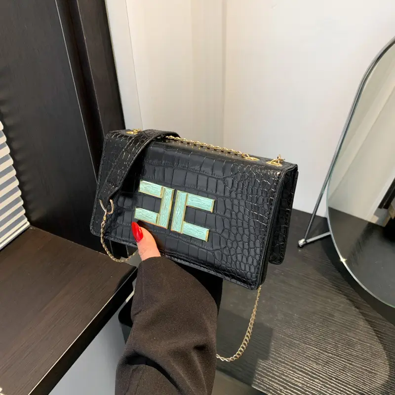 Korean Style Black Chain Crossbody Bag for Women