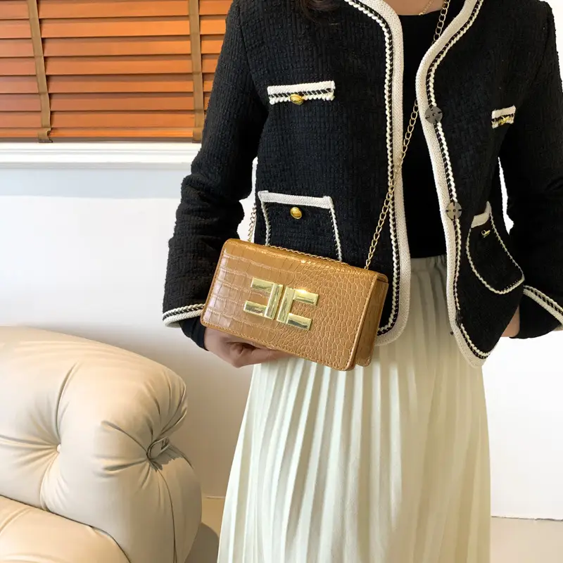 Korean Style Black Chain Crossbody Bag for Women