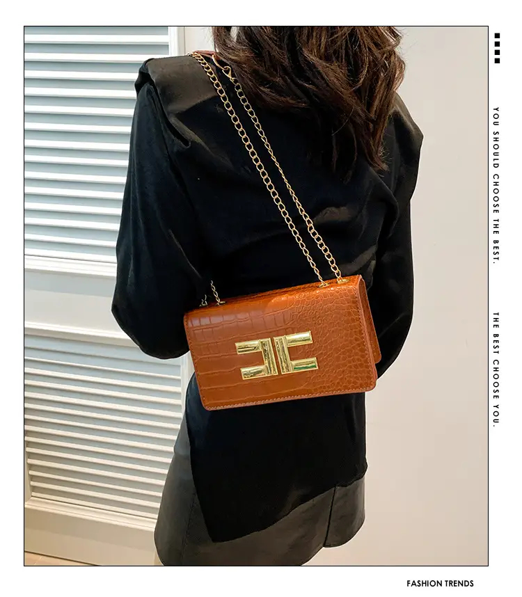 Korean Style Black Chain Crossbody Bag for Women — feature 1