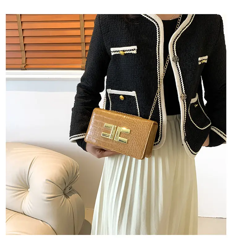 Korean Style Black Chain Crossbody Bag for Women — feature 15