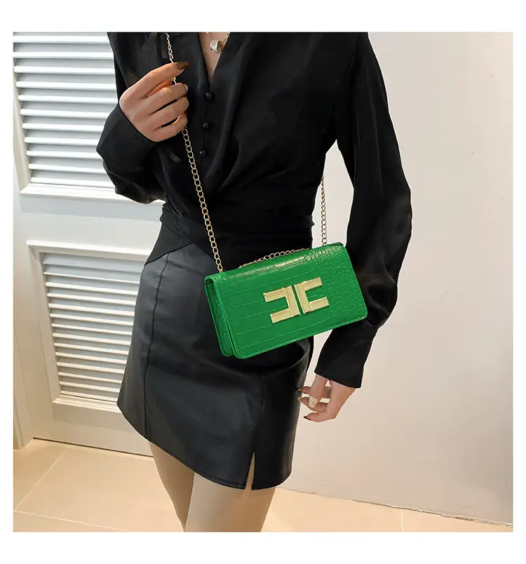 Korean Style Black Chain Crossbody Bag for Women — feature 23
