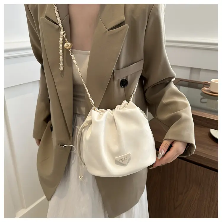 Pink Drawstring Shoulder Bag for Women 2024 Spring — feature 10