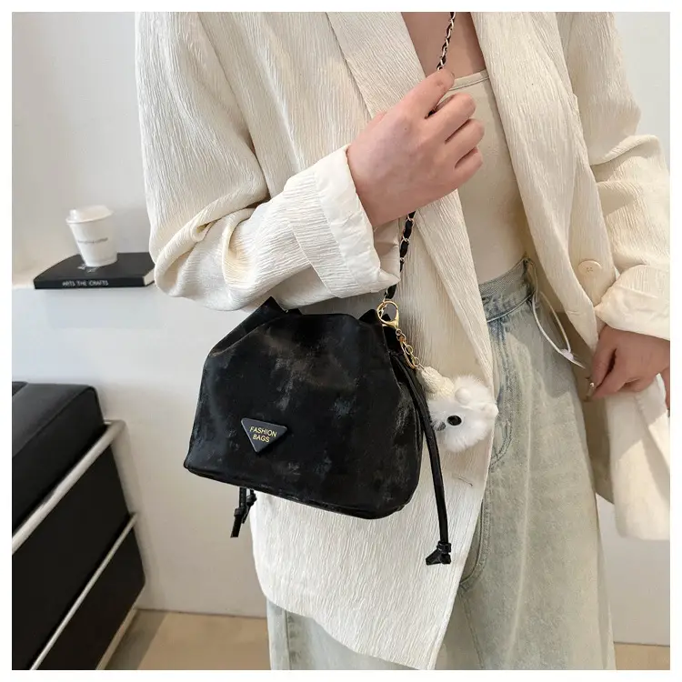Pink Drawstring Shoulder Bag for Women 2024 Spring — feature 12