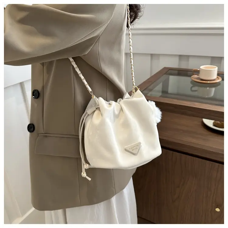 Pink Drawstring Shoulder Bag for Women 2024 Spring — feature 9