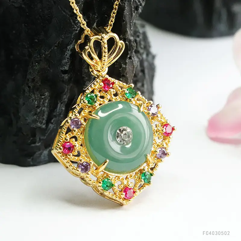 Guan Yu Jade Pendant Necklace with Safety Buckle Design — feature 6