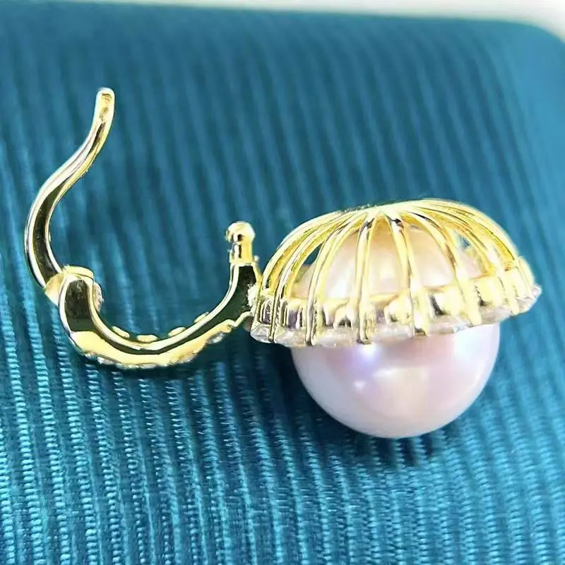 Pearl Detachable Universal Buckle Necklace with Butterfly Design - Image 4