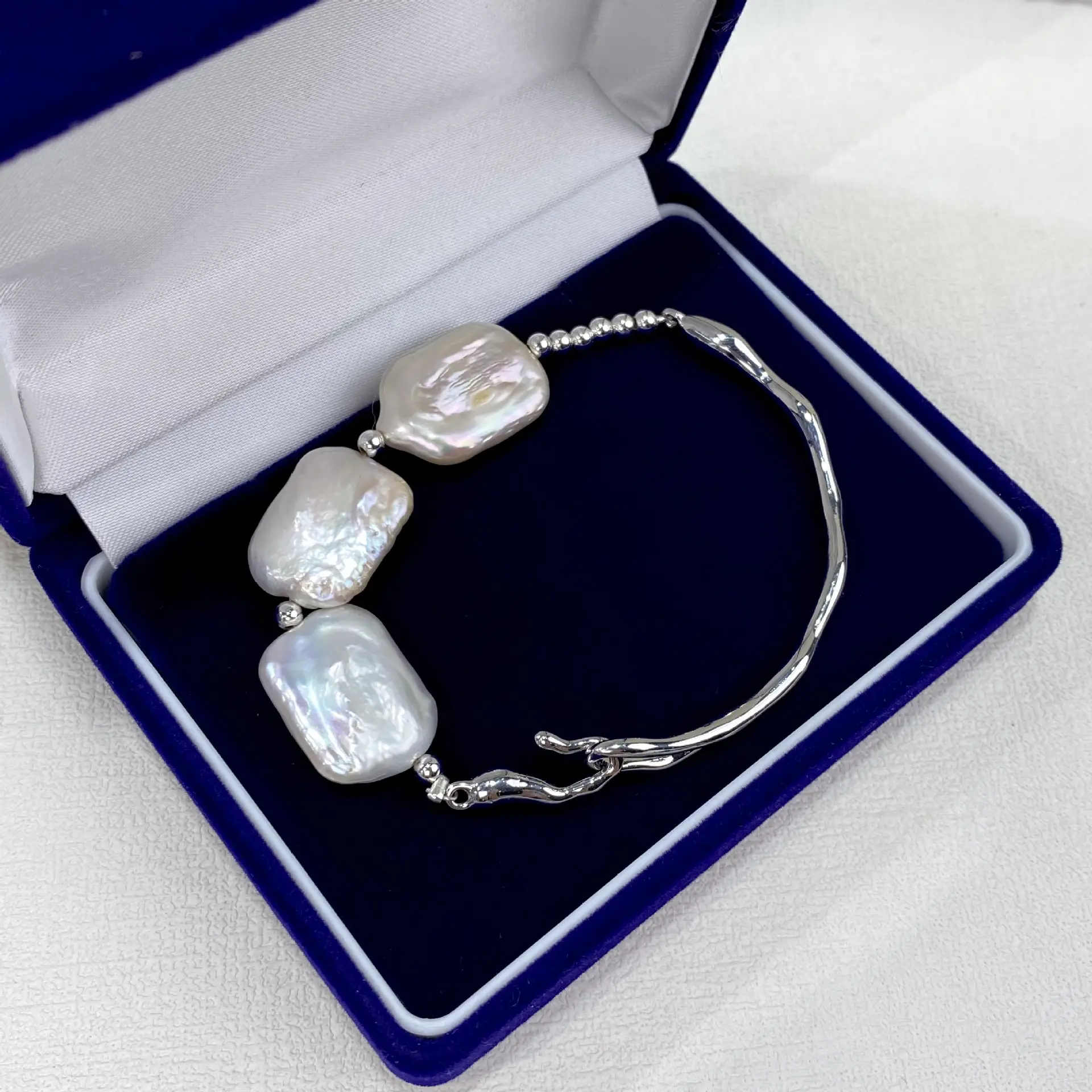 Silver Cold Goddess Day Bracelet with White Flowers - Image 3