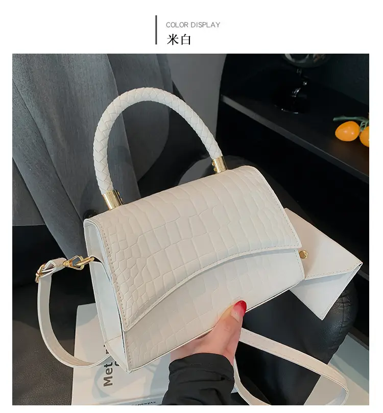 Green Texeled Crossbody Bag for Women 2024 Spring — feature 11