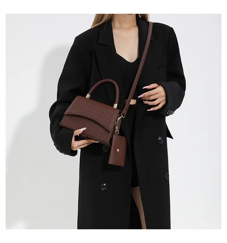 Green Texeled Crossbody Bag for Women 2024 Spring — feature 18