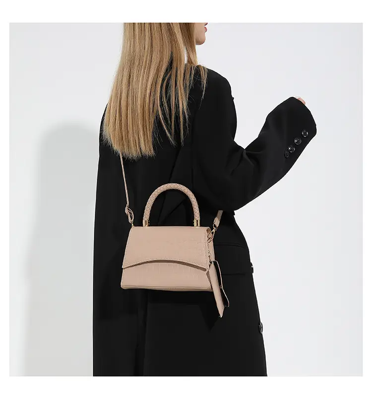 Green Texeled Crossbody Bag for Women 2024 Spring — feature 20