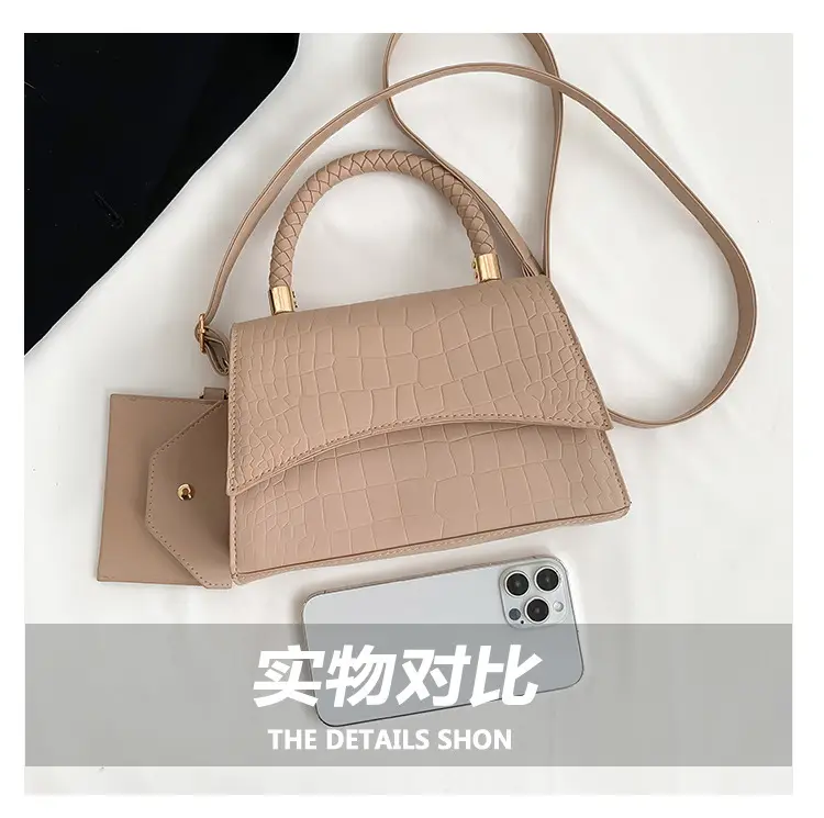 Green Texeled Crossbody Bag for Women 2024 Spring — feature 6