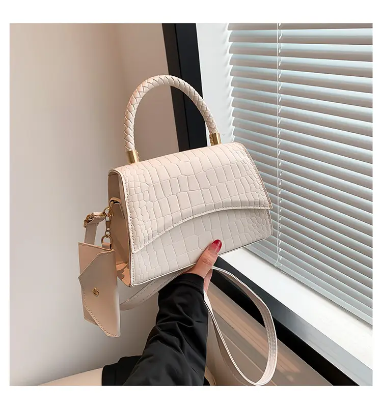 Green Texeled Crossbody Bag for Women 2024 Spring - Image 2