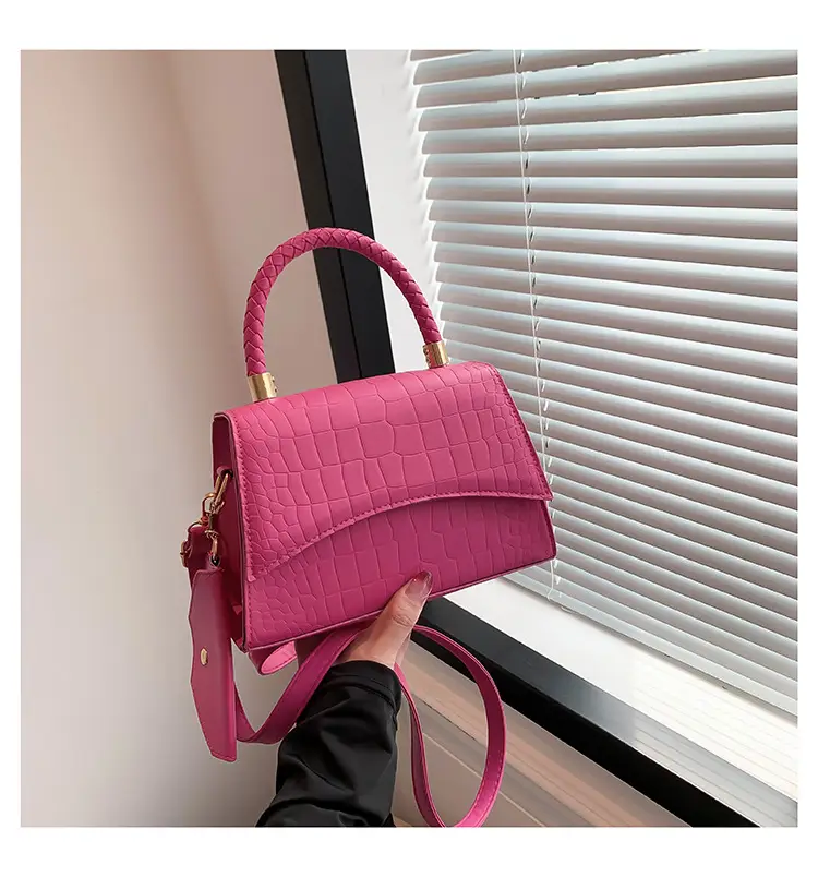 Green Texeled Crossbody Bag for Women 2024 Spring - Image 3