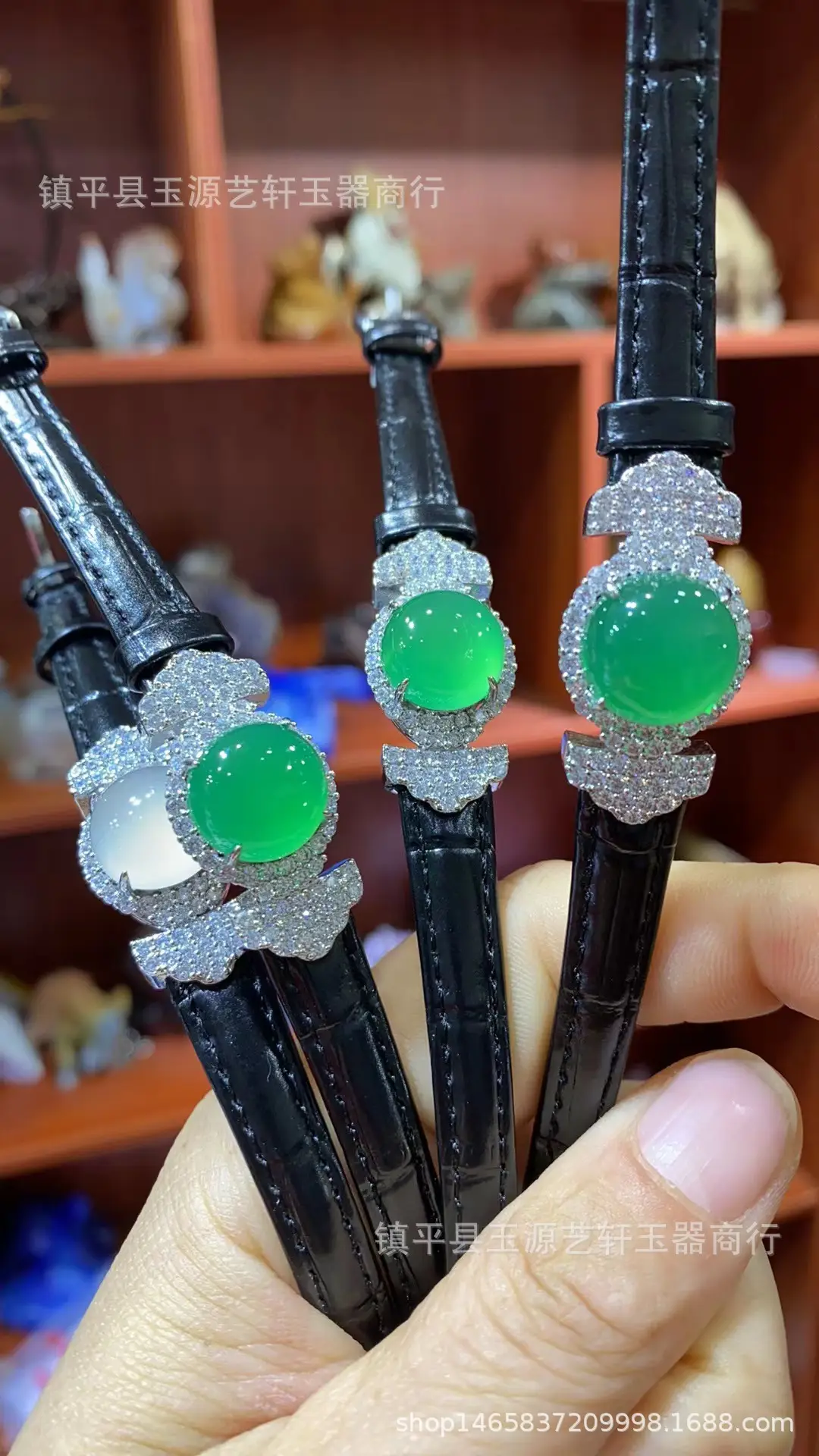 Chinese Style Women's Wristband with Yang Green Agate & Silver Plated — feature 4
