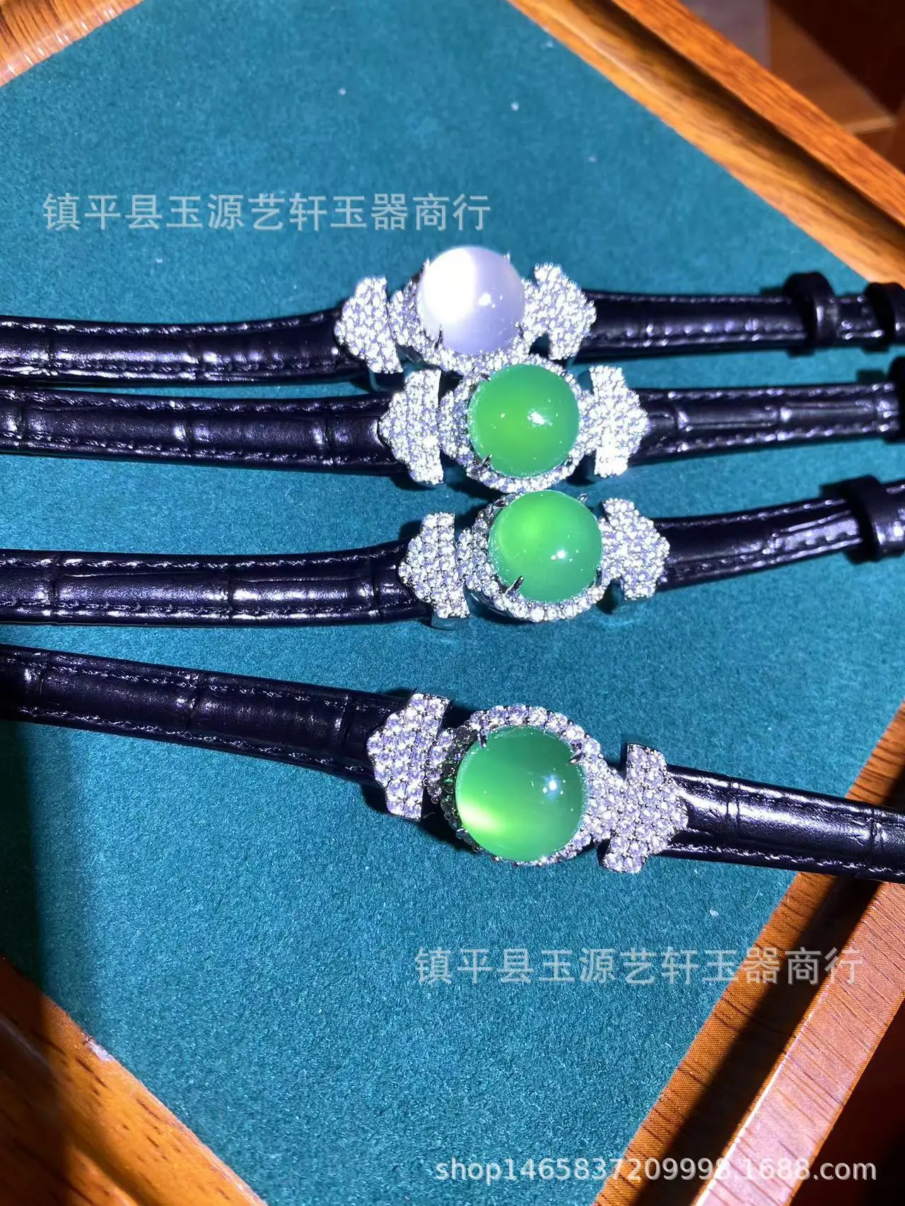 Chinese Style Women's Wristband with Yang Green Agate & Silver Plated — feature 7