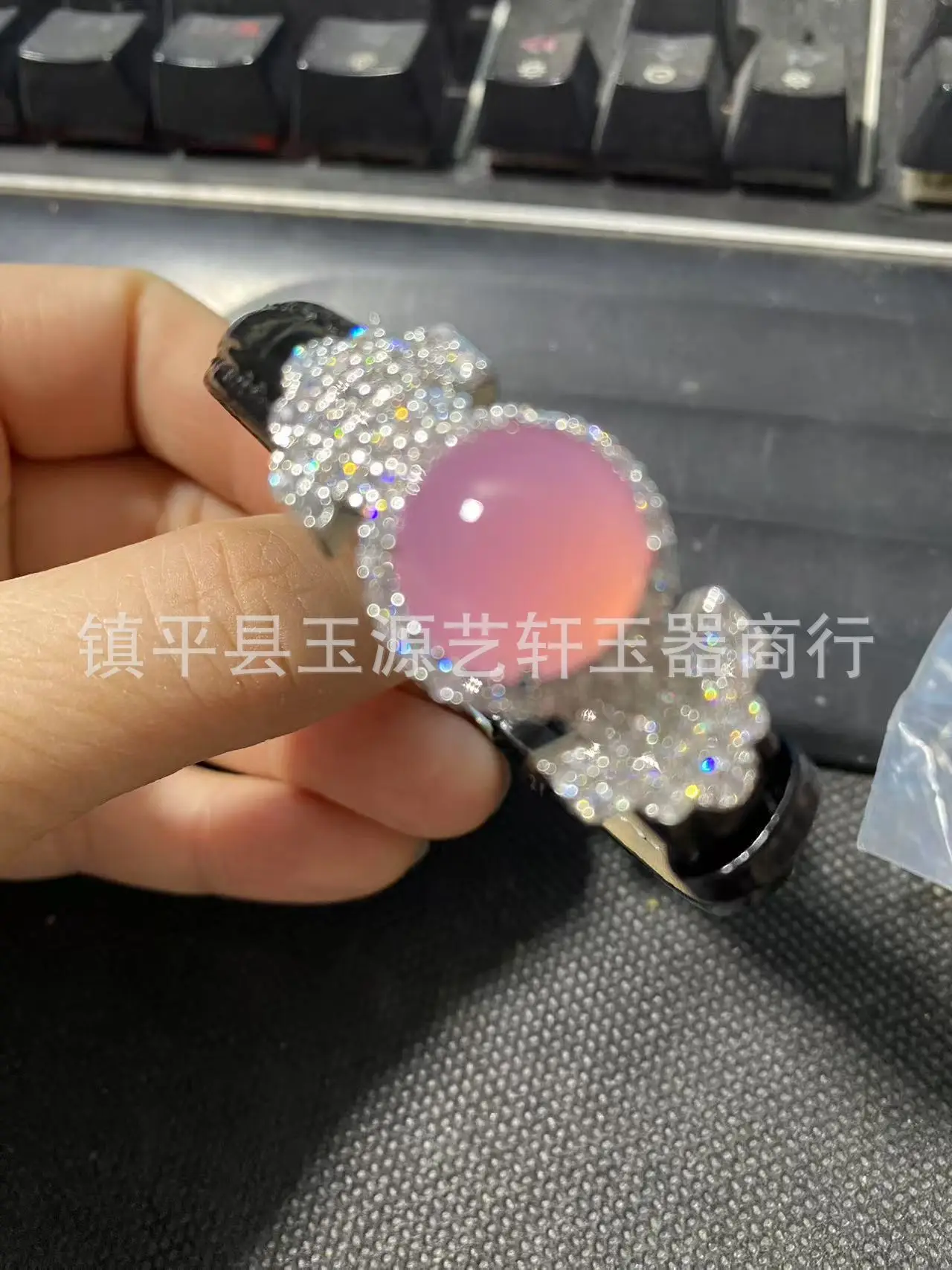 Chinese Style Women's Wristband with Yang Green Agate & Silver Plated - Image 5