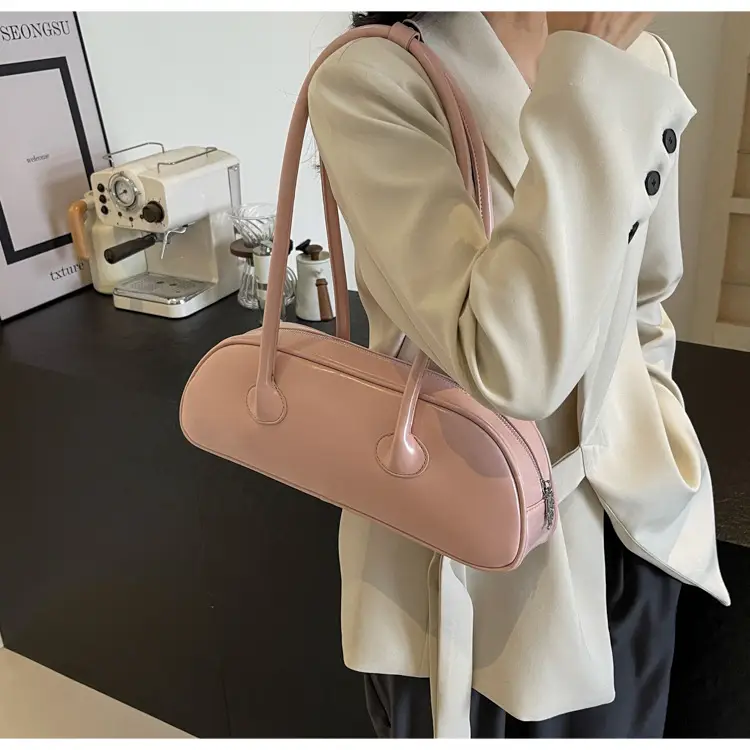 Women's New French Textured Shoulder Bag Cream 2024 — feature 23