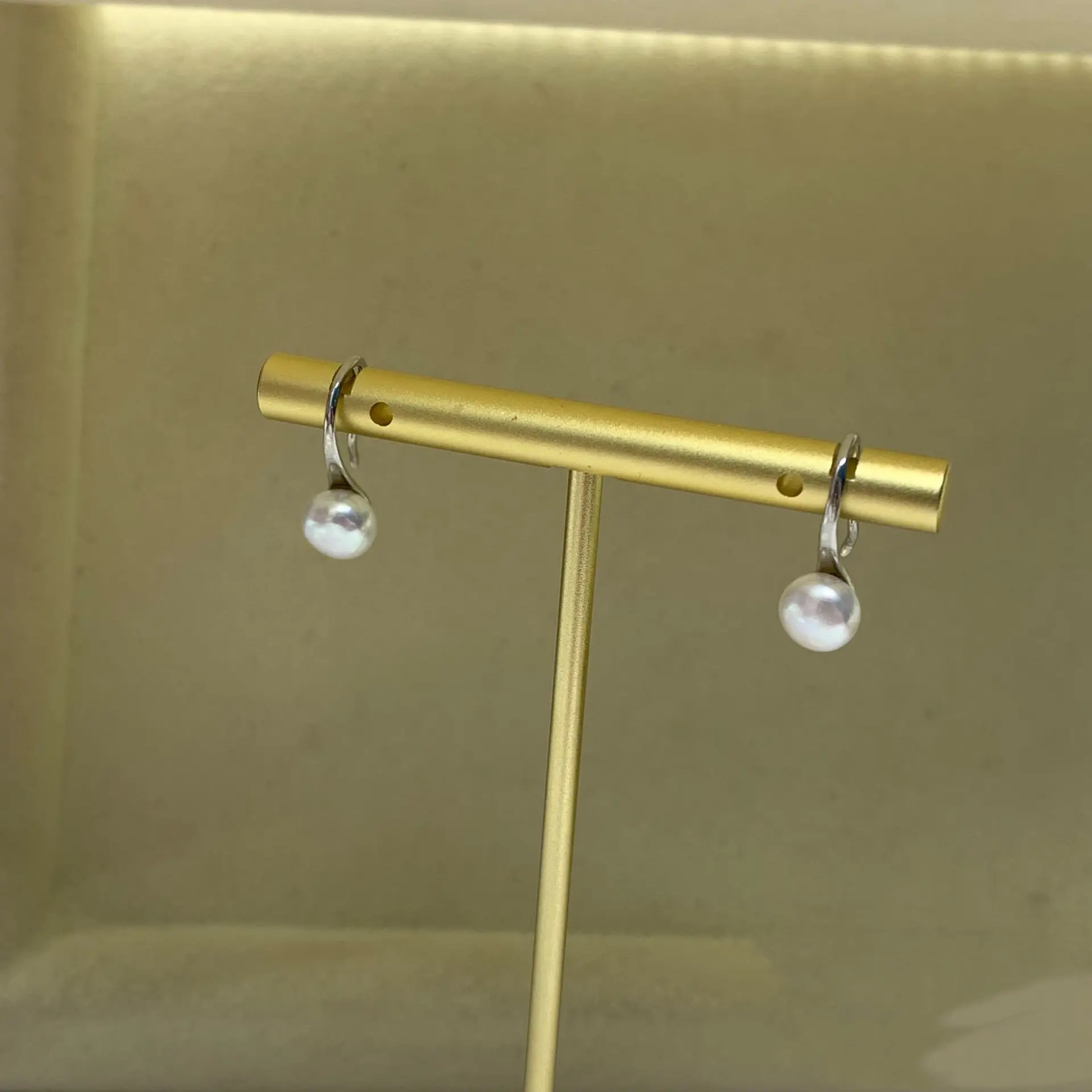 14K Gold Pearl Earrings for Women — feature 5