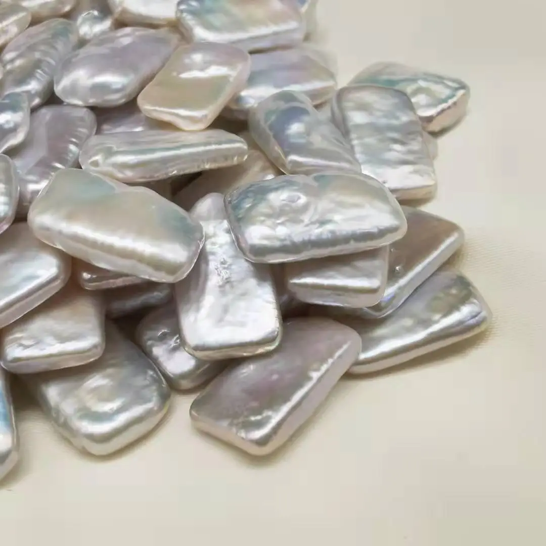 Freshwater Pearl Baroque Square Silver White Baroque Gloss - Image 3