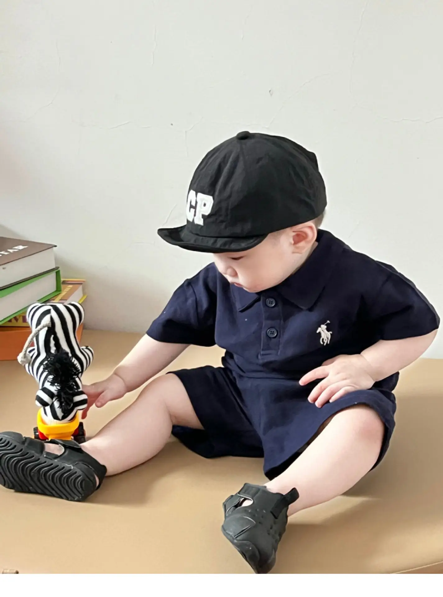Baby Polo Shirt with Leopard Print Cap White — feature 10