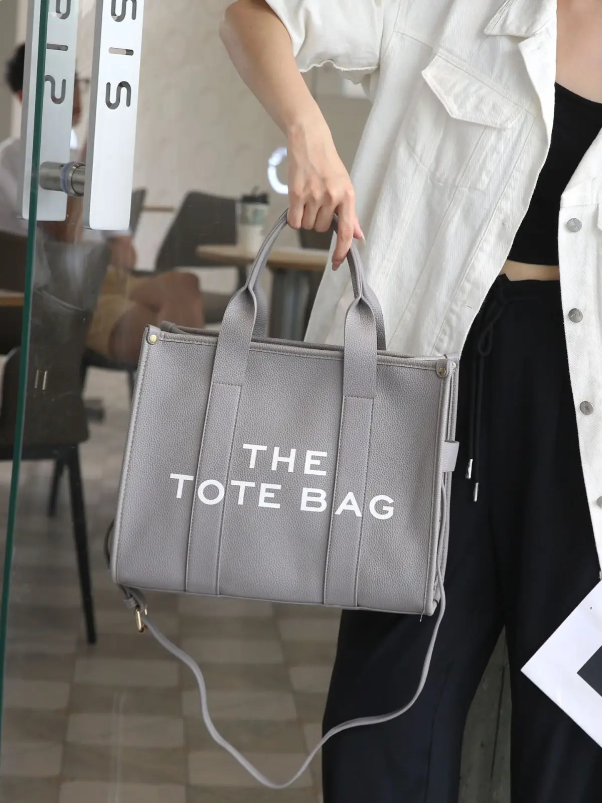 High-end Korean Letter Tote Bag Beige Lightweight Shoulder Bag - Image 11