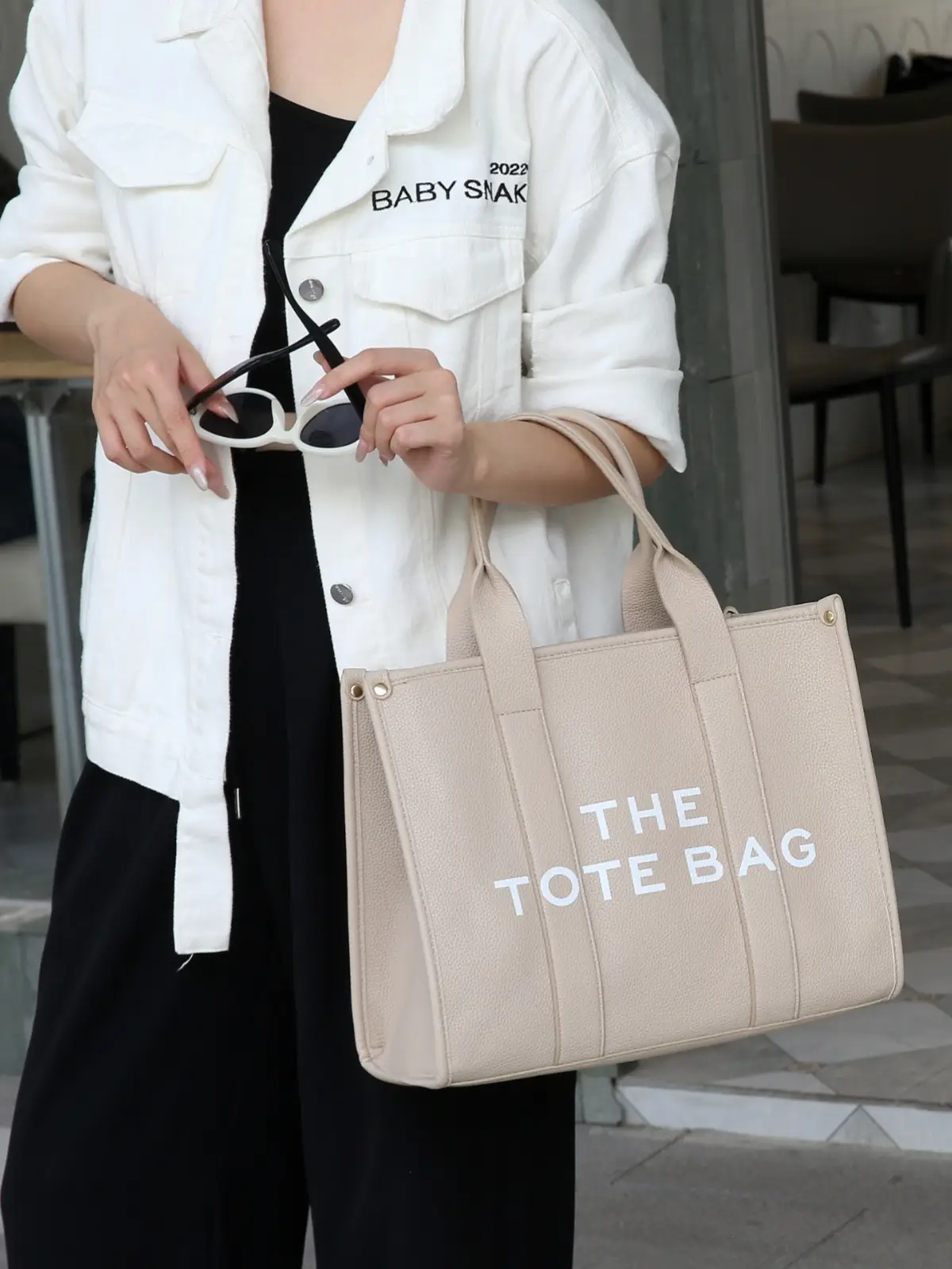 High-end Korean Letter Tote Bag Beige Lightweight Shoulder Bag - Image 12