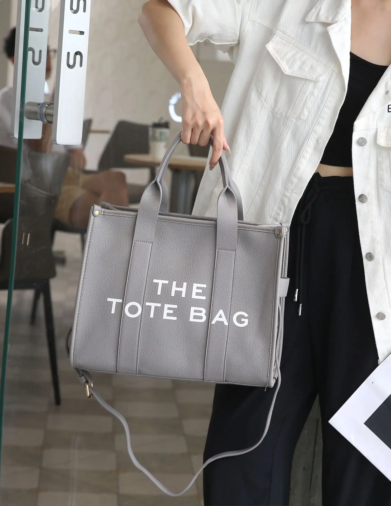 High-end Korean Letter Tote Bag Beige Lightweight Shoulder Bag - Image 4
