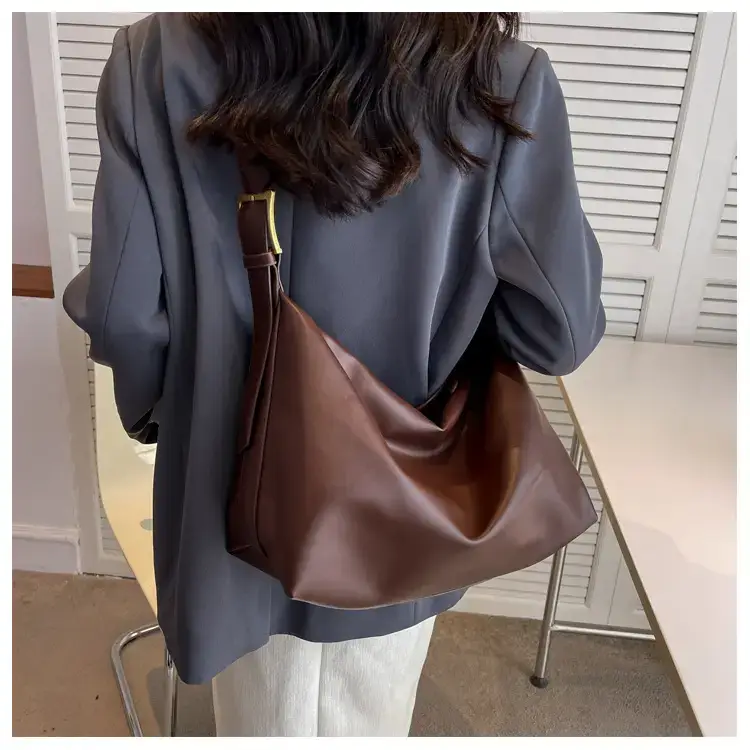 Women's Beige Soft Shoulder Bag 2024 New Fashion — feature 14