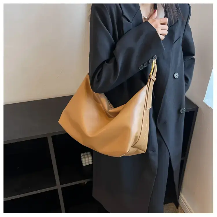 Women's Beige Soft Shoulder Bag 2024 New Fashion — feature 19