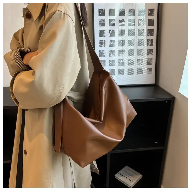 Women's Beige Soft Shoulder Bag 2024 New Fashion — feature 7