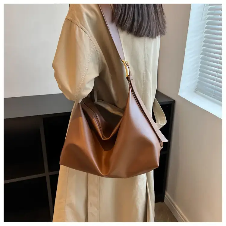 Women's Beige Soft Shoulder Bag 2024 New Fashion — feature 8