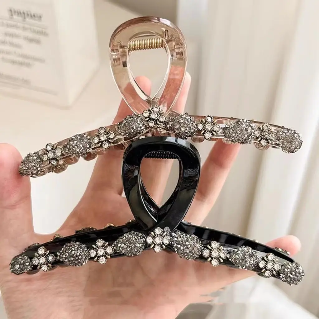 Rhinestone Grad Hair Clip for Women Elegant Summer - Image 4