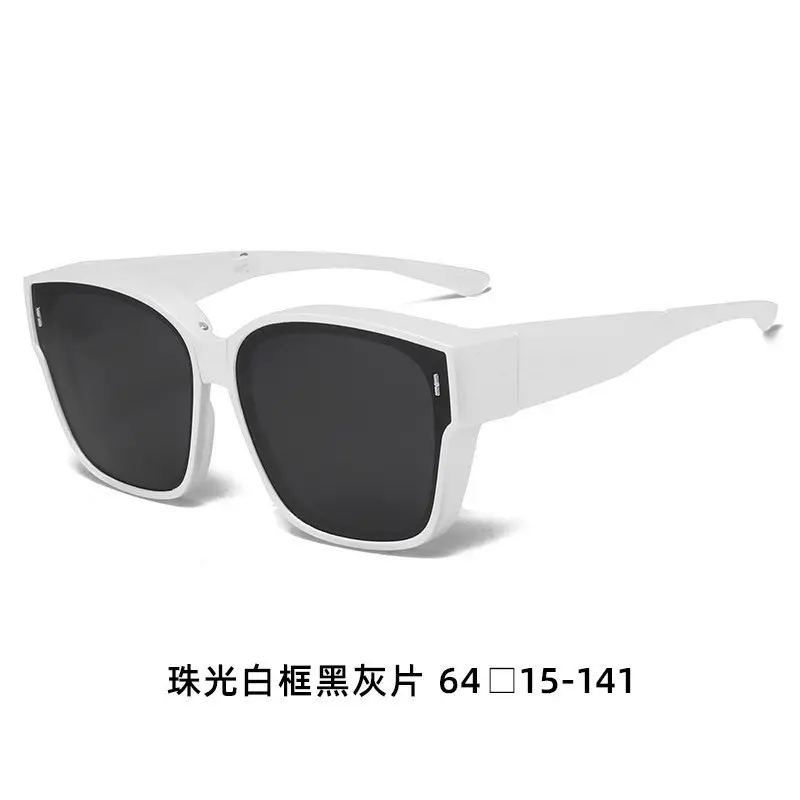 Men Polarized Sunglasses with Gold Frame & Brown Socks - Image 9