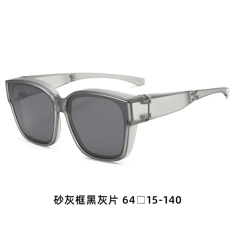 Men Polarized Sunglasses with Gold Frame & Brown Socks — feature 18
