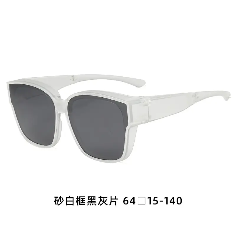Men Polarized Sunglasses with Gold Frame & Brown Socks — feature 20