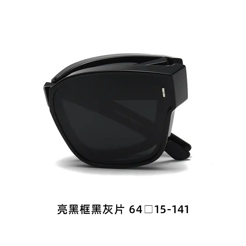Men Polarized Sunglasses with Gold Frame & Brown Socks — feature 21