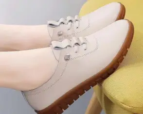 2024 New Spring single-layer shoes middle-aged and elderly non-slip peas shoes mother shoes soft bottom soft surface wholesale one-piece delivery - Image 2
