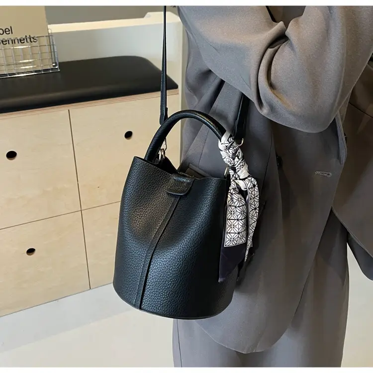 Pink Velvet Hand Bag for Women 2024 — feature 21