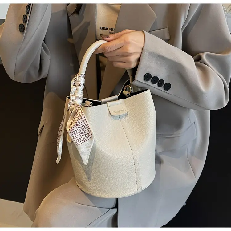 Pink Velvet Hand Bag for Women 2024 — feature 33