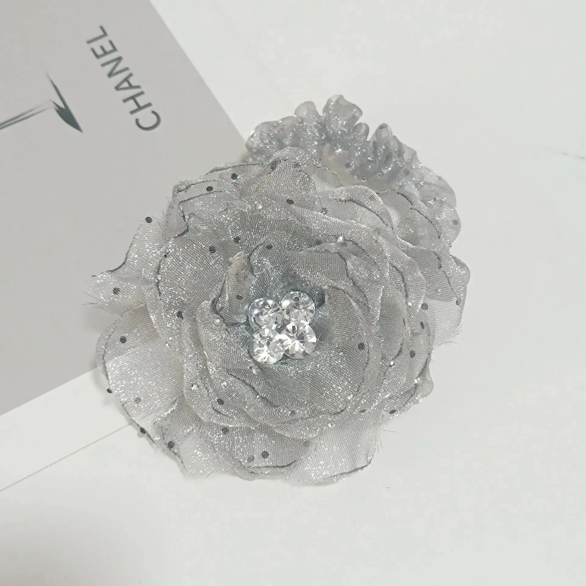 Twist Clip Hair Belt with Flower Decor - Image 4