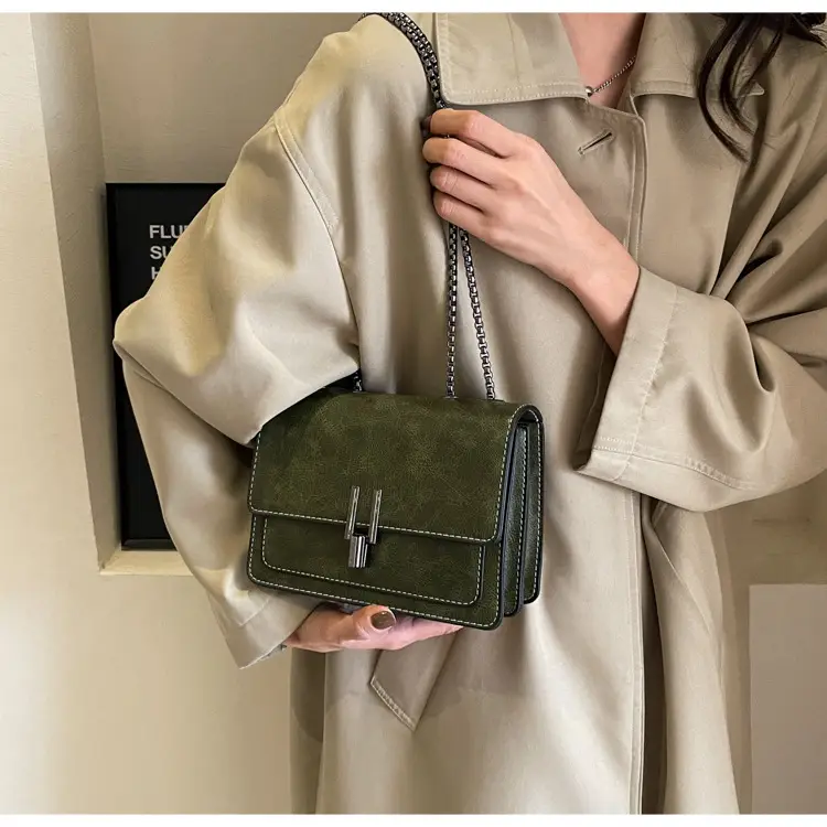 Women's Brown Leather Chain Crossbody Bag 2024 — feature 13
