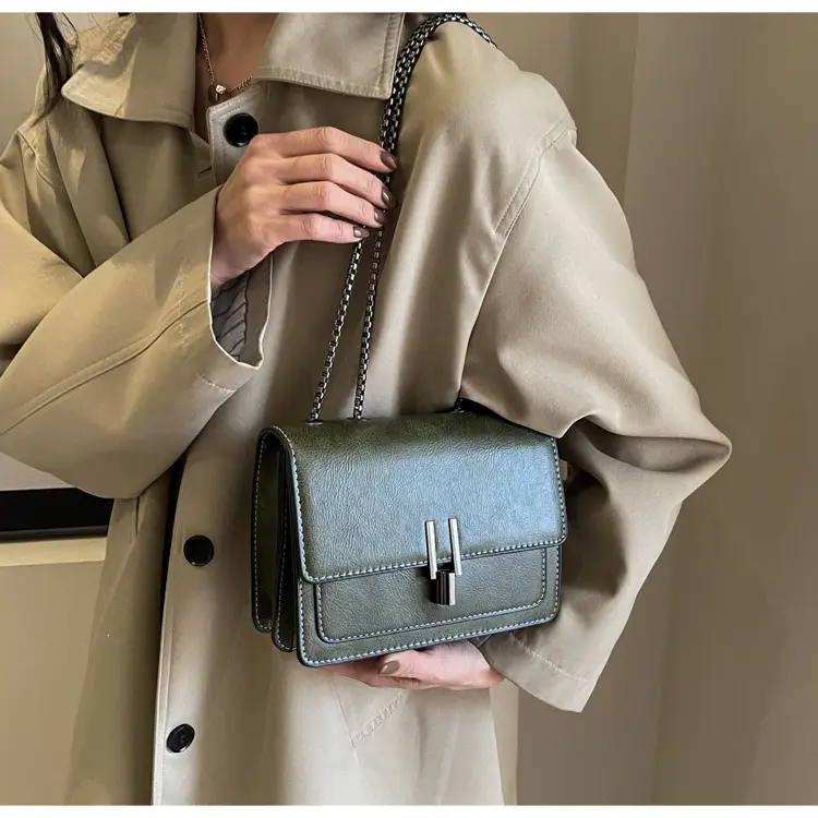 Women's Brown Leather Chain Crossbody Bag 2024 — feature 14
