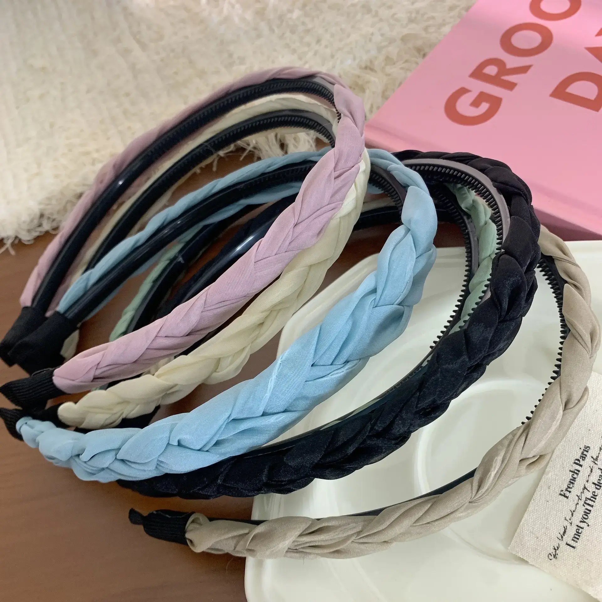 Women's Spring Twist Hairbands with Zipper Closure — feature 12