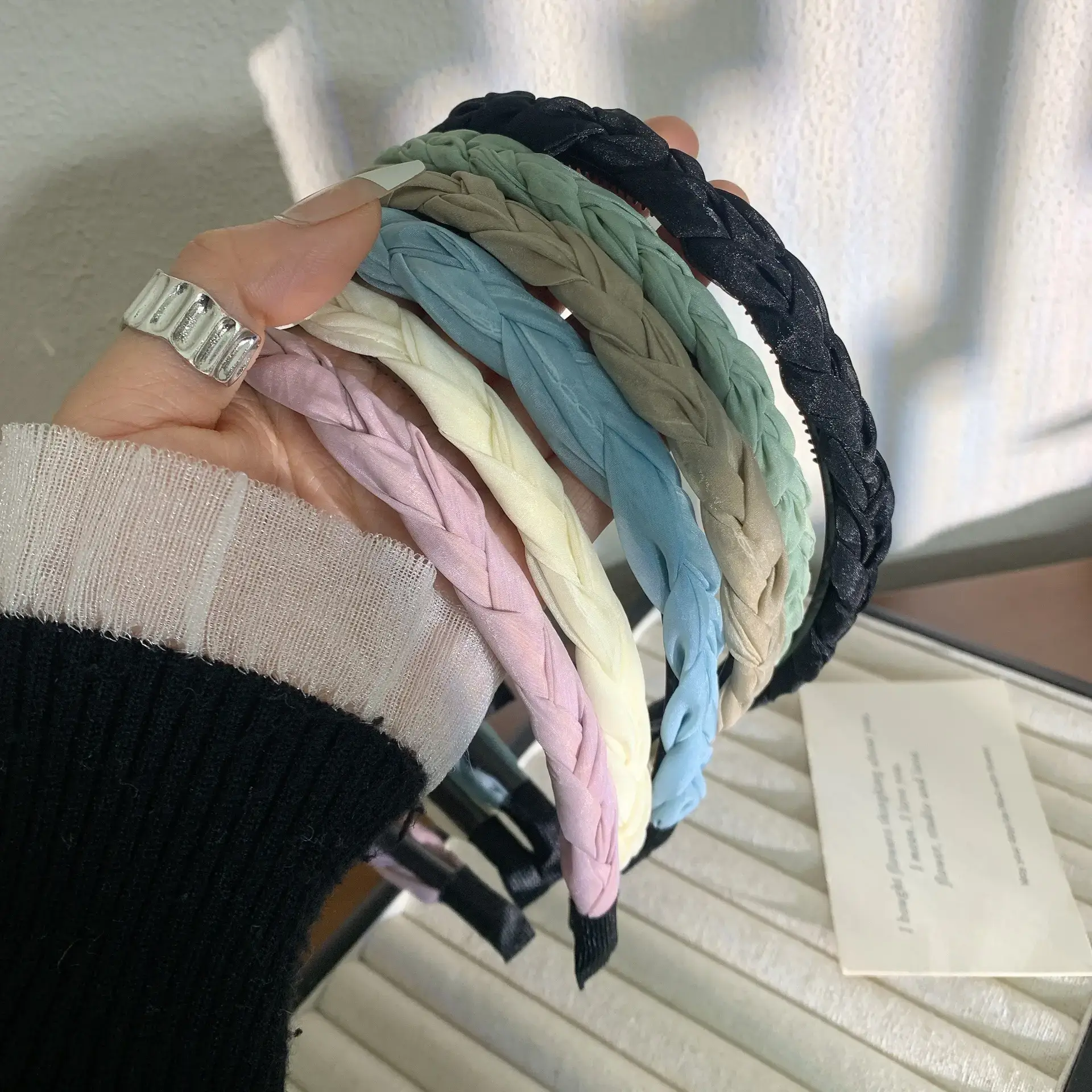Women's Spring Twist Hairbands with Zipper Closure — feature 14